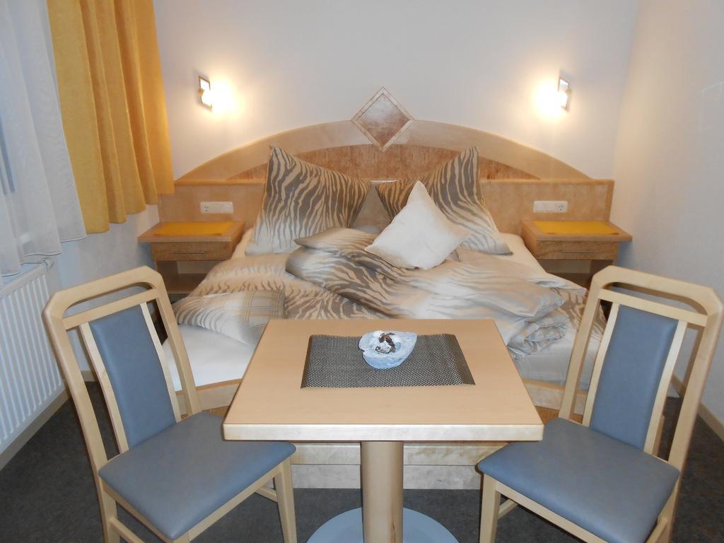 Apart Zangerle Kappl  Room photo